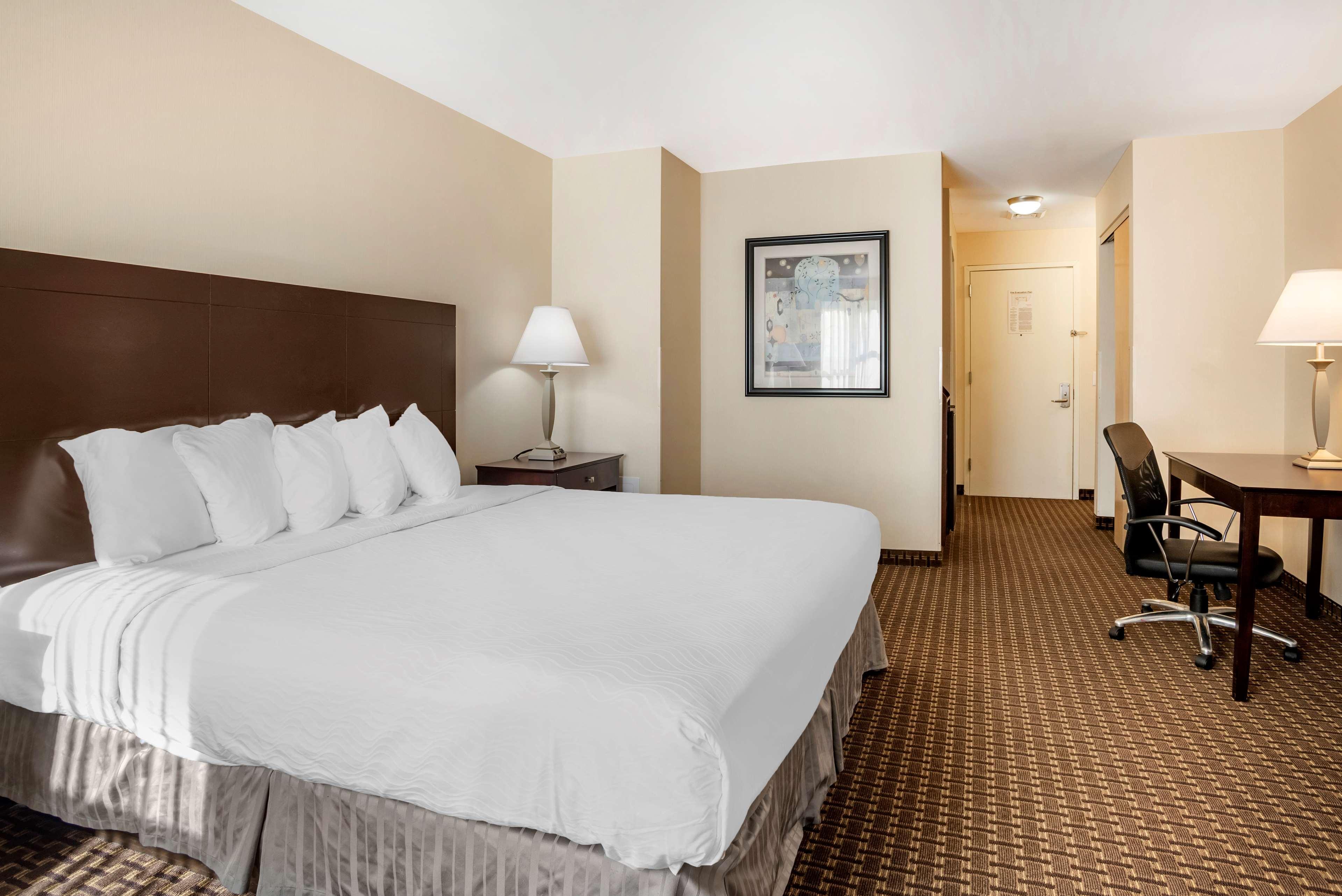 Western Philadelphia Airport South - At Widener Hotel 3*