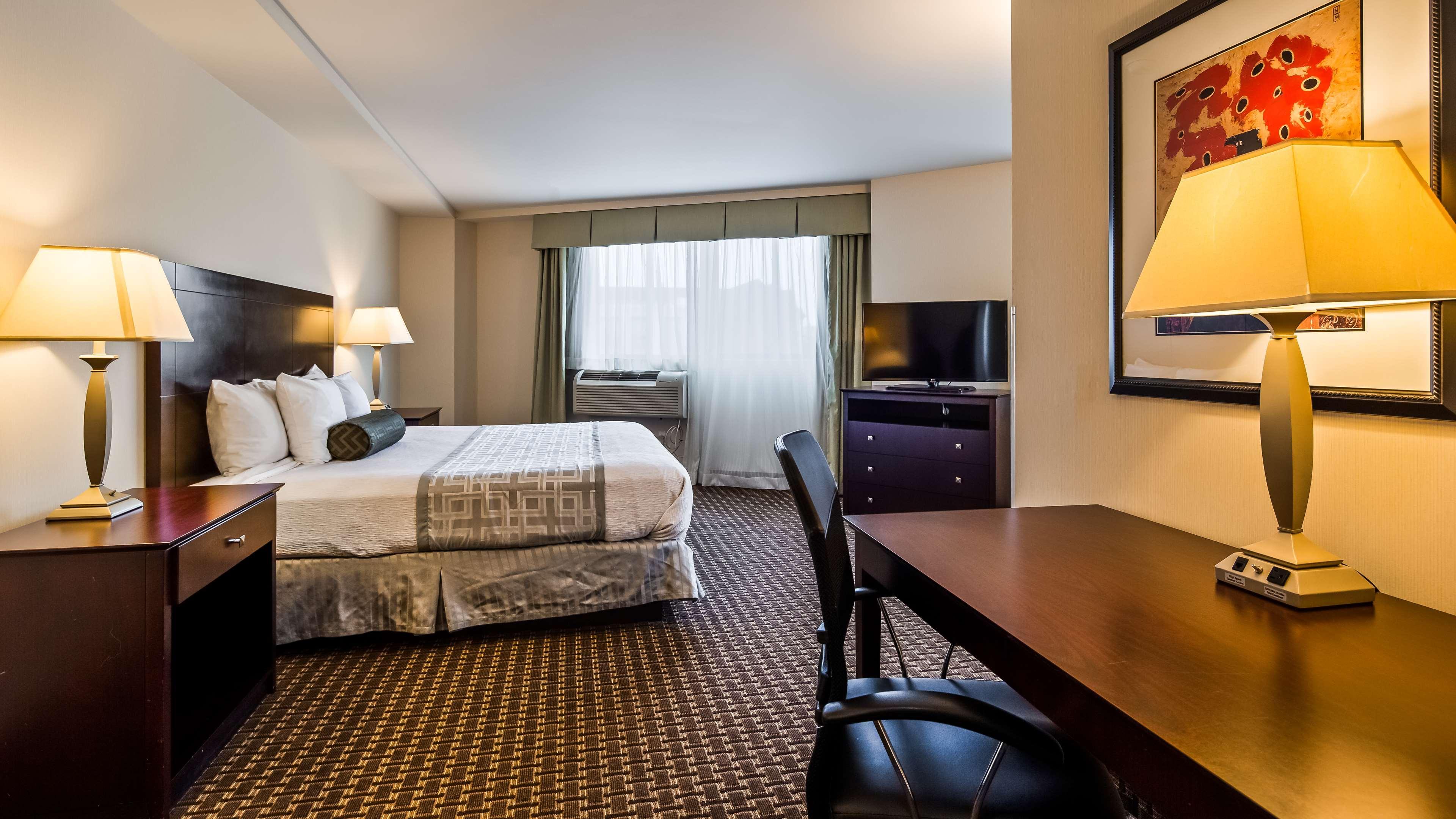Western Philadelphia Airport South - At Widener Hotel