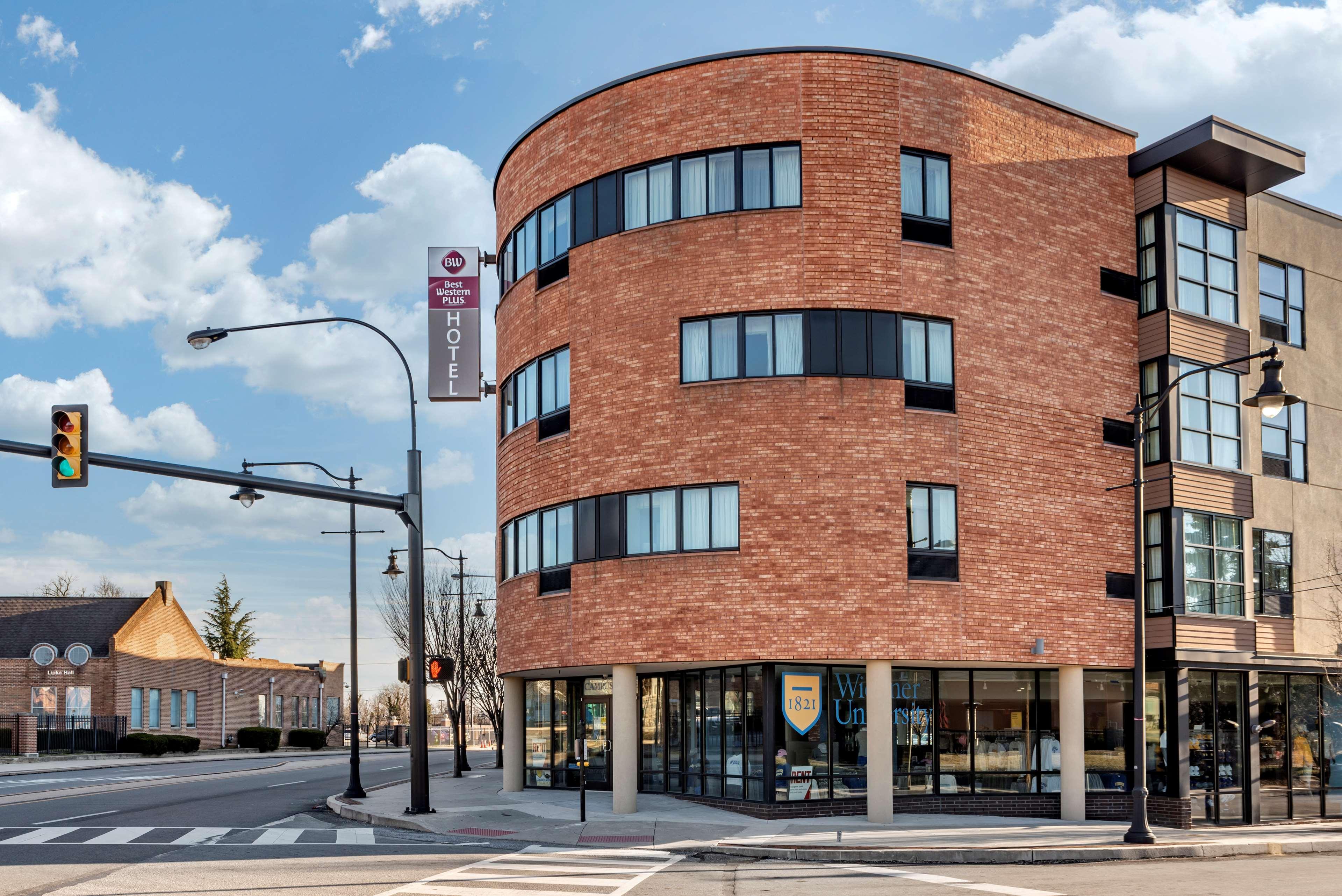 Western Philadelphia Airport South - At Widener 3*