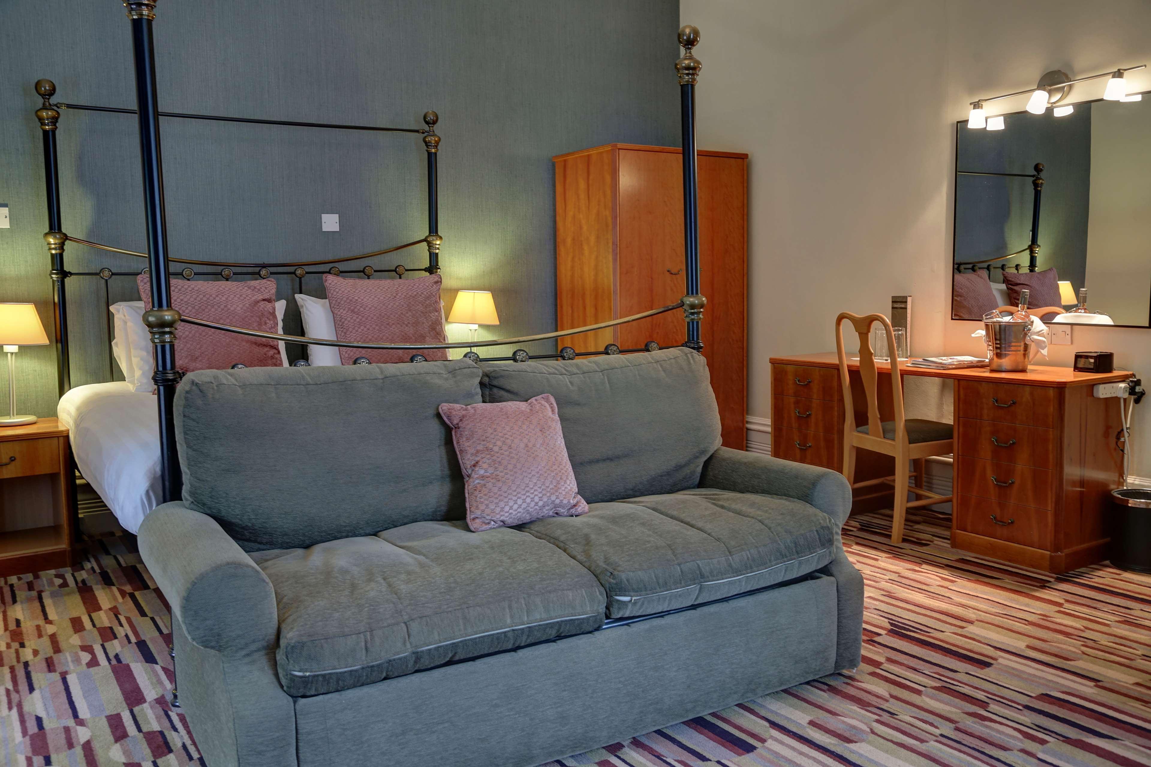 Western Philadelphia Airport South - At Widener 3*